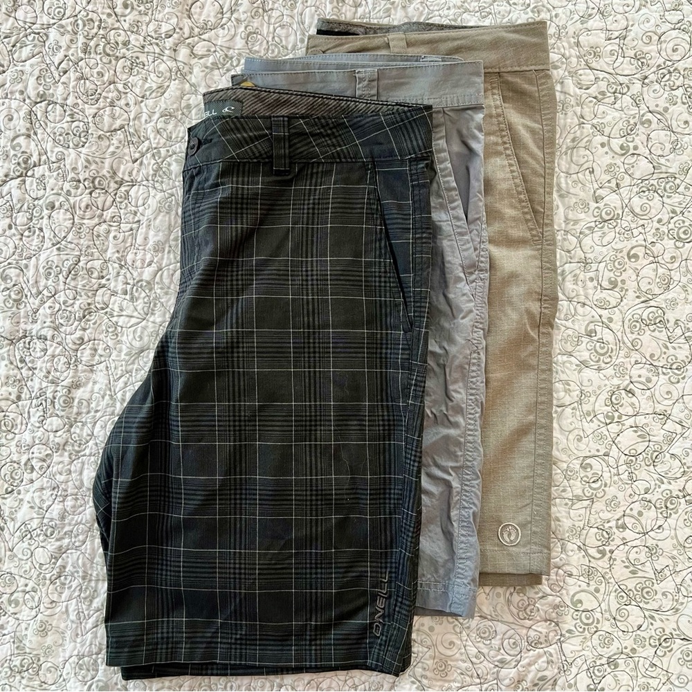 Men's FlatFront Shorts (Lot of 3) Surfer Skater Casual O’Neill Columbia Hang Ten